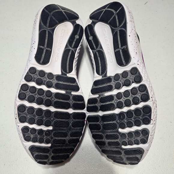 Under Armour running shoes - Picture 5 of 7